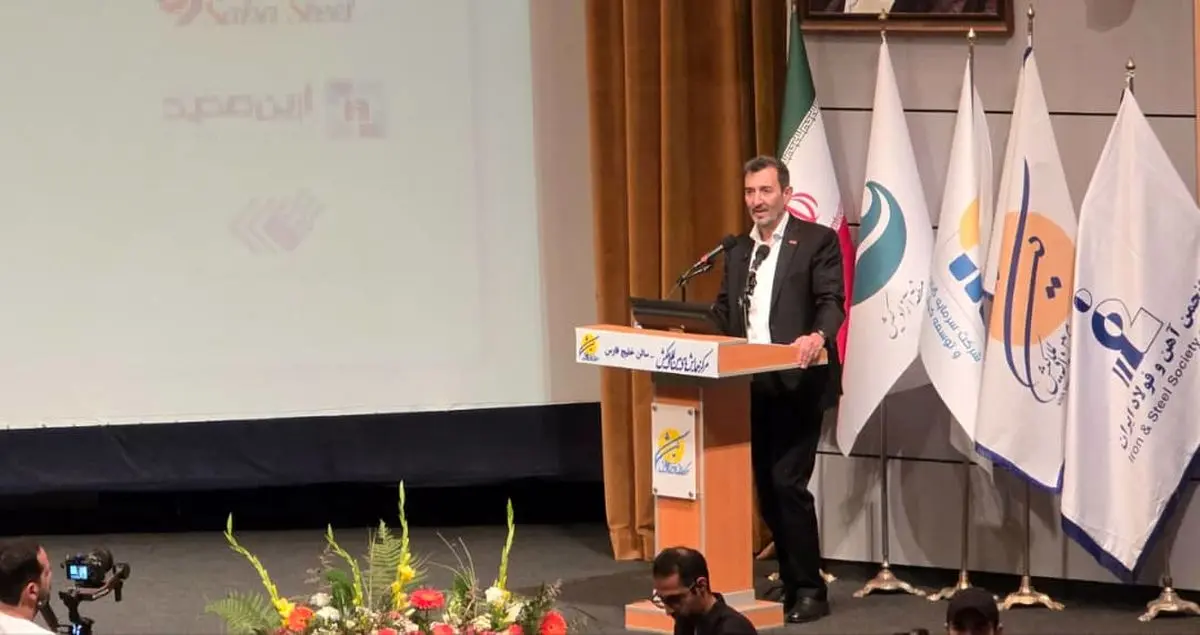 عرضه ارز حاصل از صادرات زنجیره فولاد در تالار دوم کلید خورد