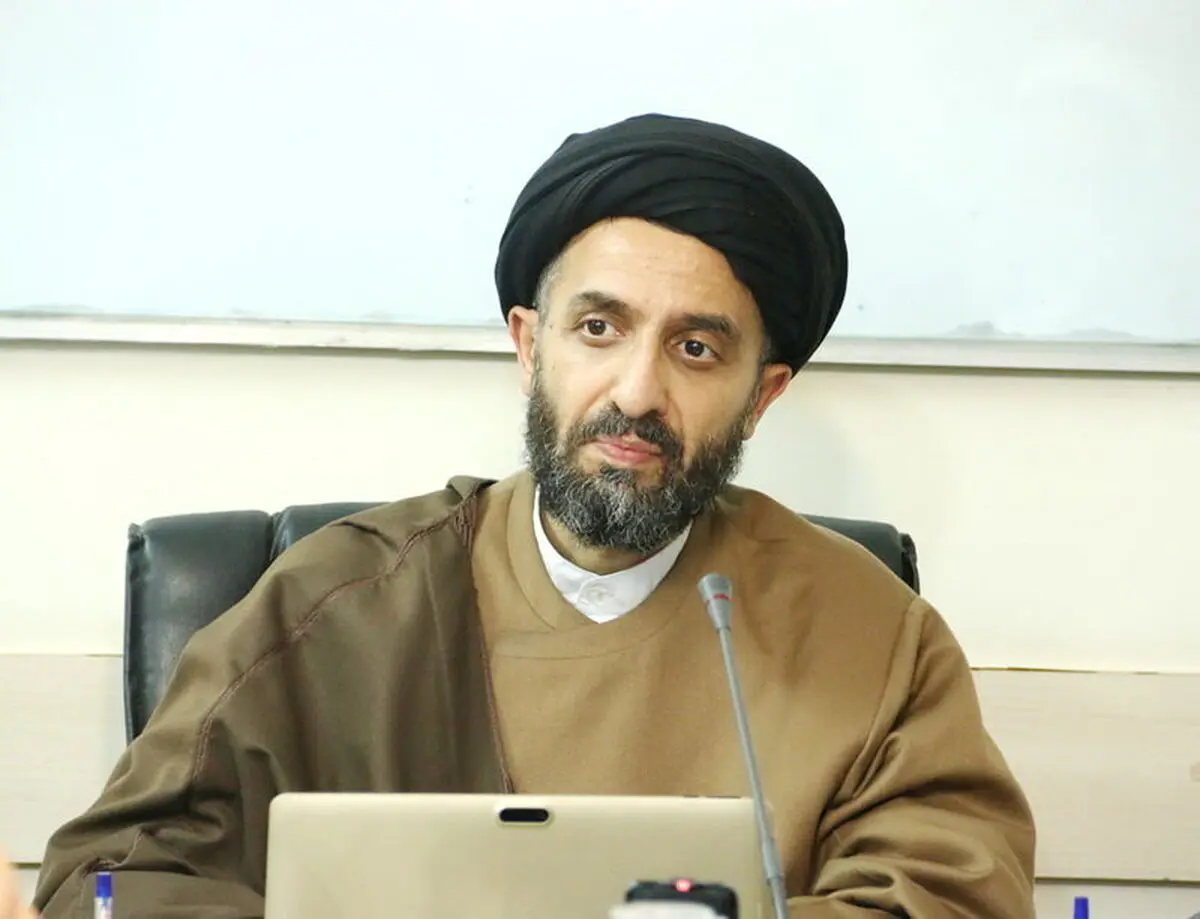 ماجرای ناخشنودی سردار سلیمانی از امامان جماعت چند شغله/ حوزویان و روحانیون خط مقدم فرهنگ هستند/ جاخالی کردن فرماندهان بسیار خطرناک است