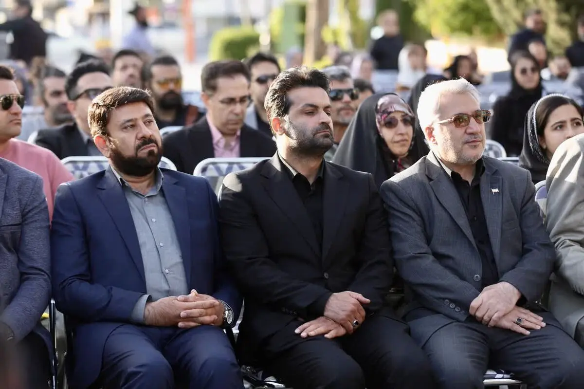 یاد رهبر شهید، شهدای لامرد و میناب در گذر حافظ گرامی داشته شد/ اربعین حماسه در میعادگاه هنر