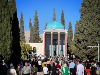 بیش از ۲۳۵ هزار گردشگر از اماکن گردشگری فارس دیدن کردند