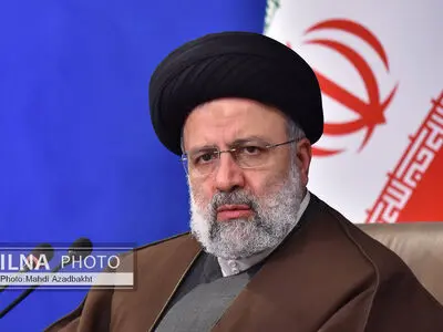 رئیسی: مستقبل البلاد سیکون مشرقا جدا ببرکة دماء الشهداء