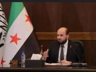 دولت انتقالی سوریه پارلمان و قانون اساسی را به حالت تعلیق درآورد