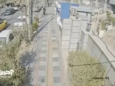 لحظه سرقت گوشی همراه عابر پیاده در تهران + فیلم