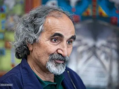 جامعه می‌خواهد مدرن زندگی کند و در این مسیر هرچه را لازم باشد از سر راه برمی‌دارد