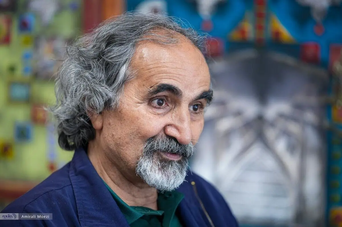 جامعه می‌خواهد مدرن زندگی کند و در این مسیر هرچه را لازم باشد از سر راه برمی‌دارد