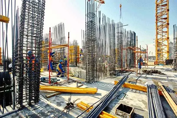 بسیاری از سازندگان مسکن به دلیل‌عدم توانایی خریداران پروژه‌های خود را متوقف کردند