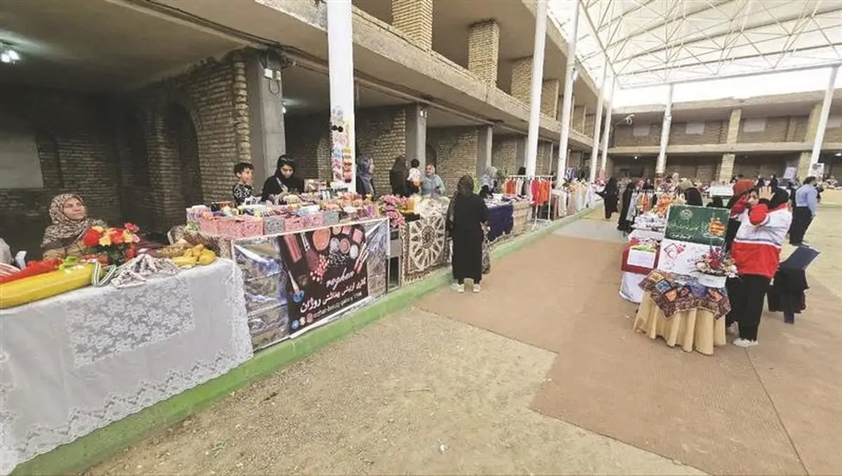 برگزاری نمایشگاه دستاوردهای بومی و محلی «بهار در بهار» با حمایت فولاد مبارکه