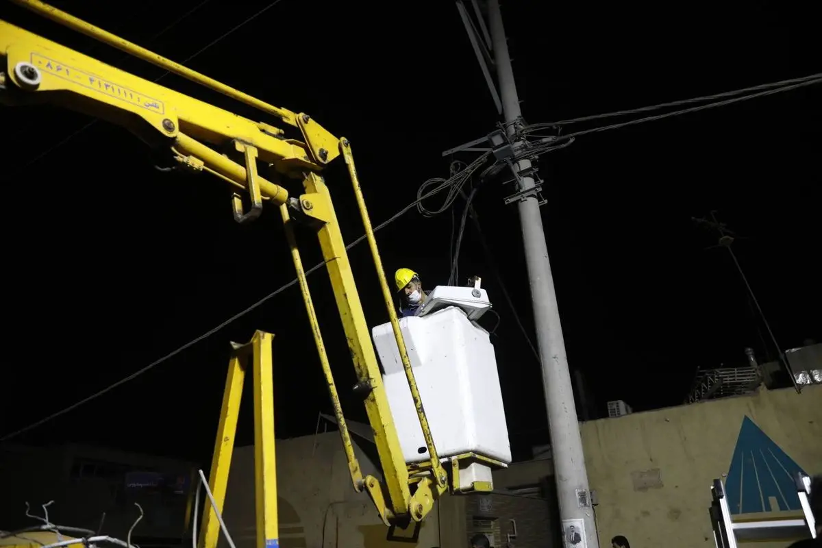 تیم های امدادی در حال رفع مشکل هستند