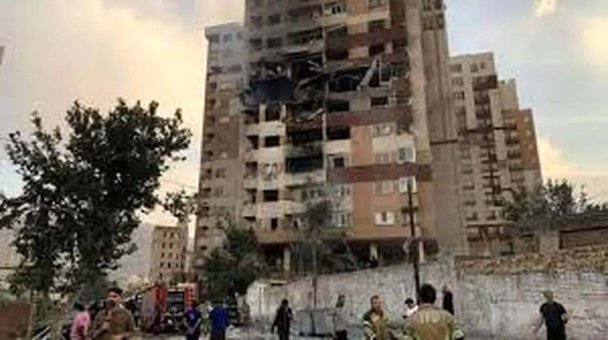 شناساندن خائن های وطن فروش به بچه‌های دهه هفتادی و هشتادی مهمترین دستاورد جنگ بود/فیلم