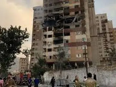 شناساندن خائن های وطن فروش به بچه‌های دهه هفتادی و هشتادی مهمترین دستاورد جنگ بود/فیلم