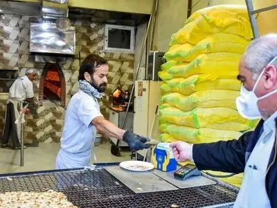 نگرانی بابت «سهمیه‌بندی نان»/ گرانی نان مساویِ خالی شدن مطلقِ سفره‌های فرودستان