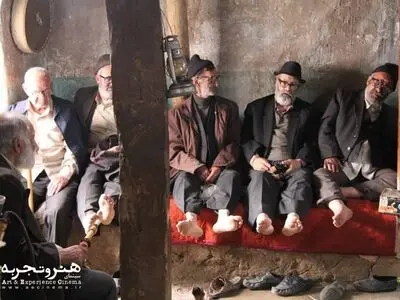 اکران آنلاین «پیرمردها نمی‌میرند» در هنروتجربه