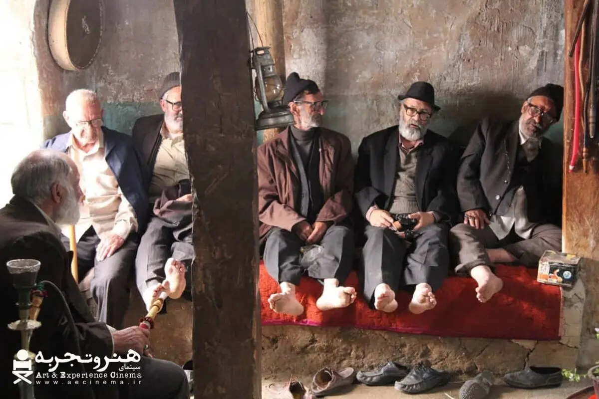 اکران آنلاین «پیرمردها نمی‌میرند» در هنروتجربه