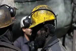 مستمری  را براساس «ارزش طلا» تعیین کنید/ کارگران مسئول سقوط تامین اجتماعی نیستند!