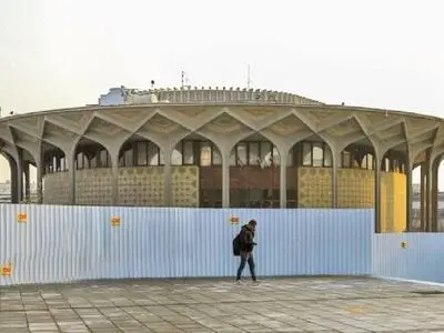 دیوار حلبی به جای پرچین؛ سرنوشت حریم‌سازی تئاتر شهر