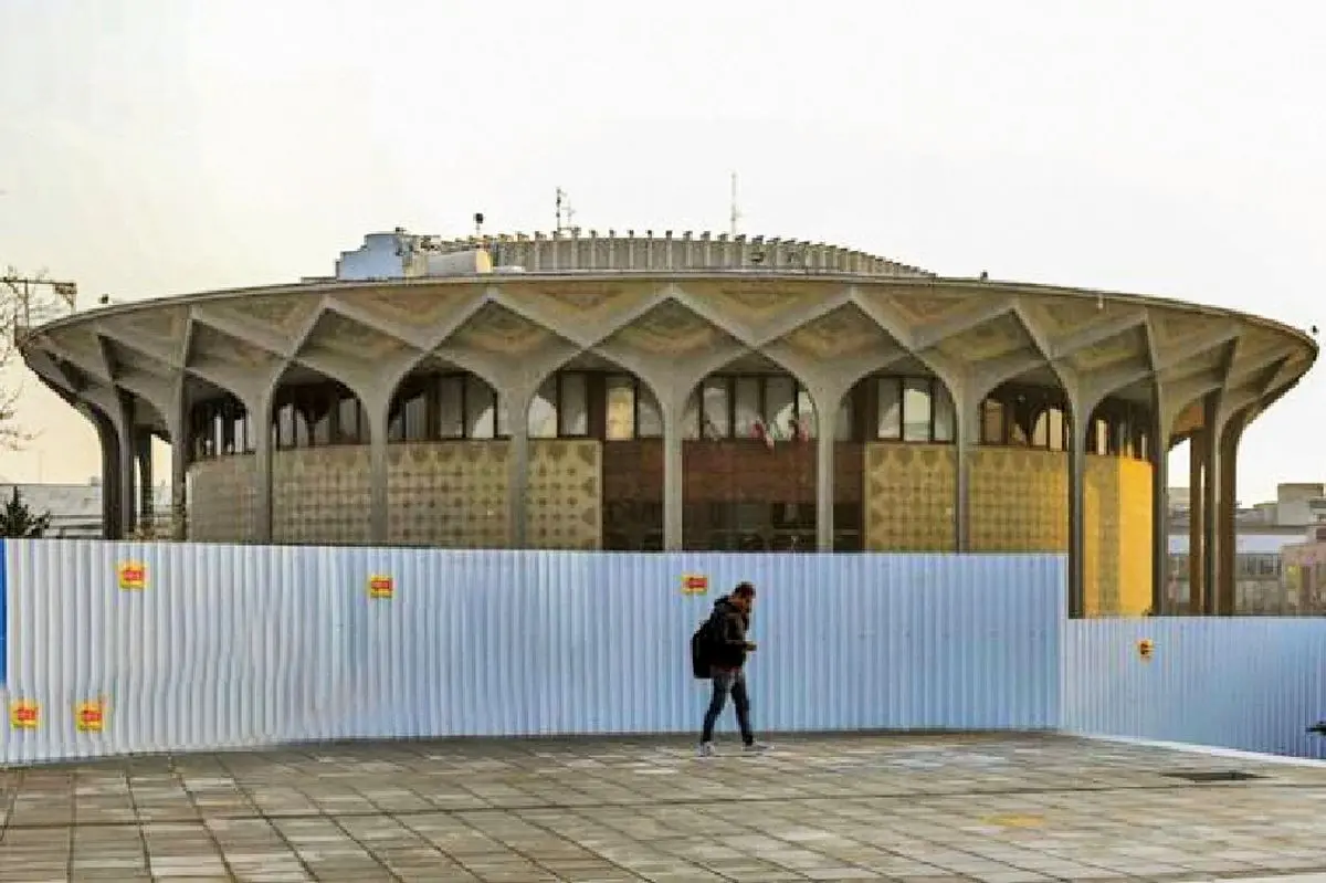 دیوار حلبی به جای پرچین؛ سرنوشت حریمسازی تئاتر شهر