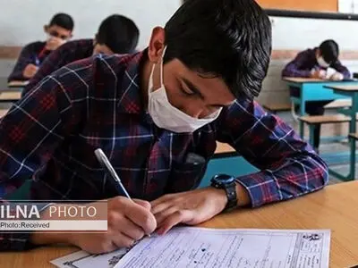 واکسیناسیون دانش‌آموزان در دستور کار وزارت بهداشت قرار ندارد/ مدیر مدرسه، مسئول تجمع اطراف حوزه‌های امتحانی نیست