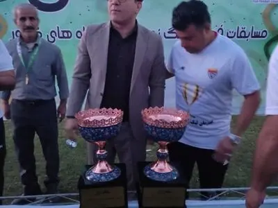 آکادامی فوتبال پایه فولاد خوزستان نیازی به تغییر مدیر ندارد / برکناری پاداش مناسبی برای یک مدیر موفق و محبوب نیست