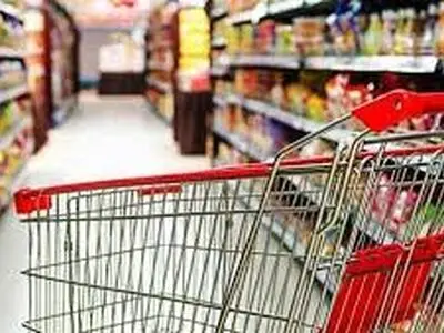 مداخله دولت در تأمین و توزیع کالاهای اساسی استان مرکزی ضروری است / محدودیتی در تأمین نیازهای اساسی وجود ندارد