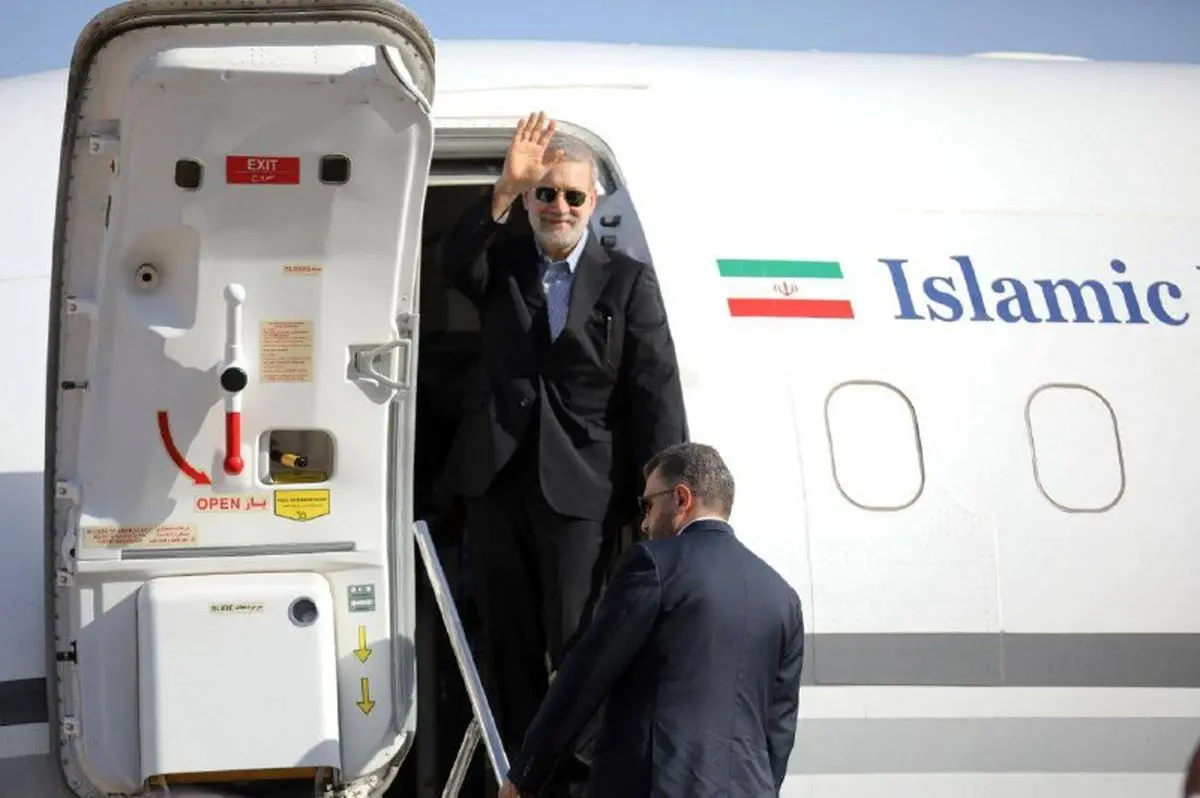 دکتر علی لاریجانی عازم قطر شد