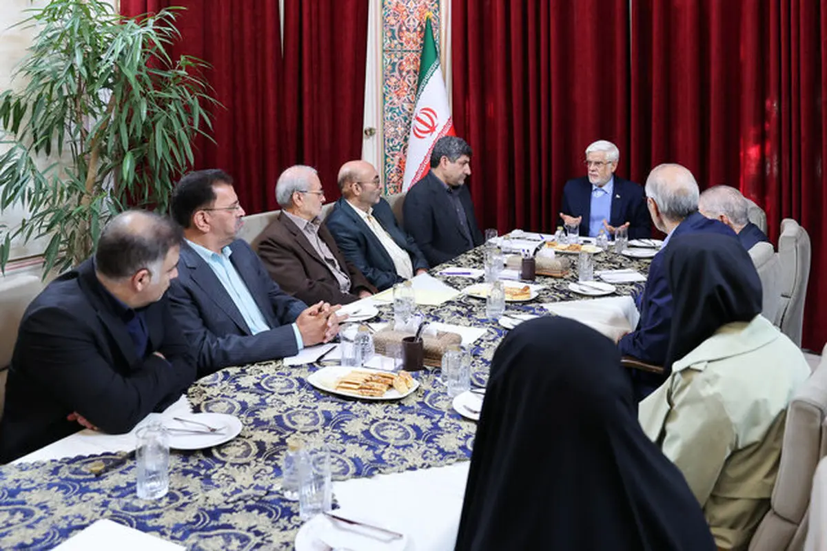 خودسوزی یک جوان یا خودکشی یک روزنامه‌نگار، نشانه بحرانی اجتماعی است