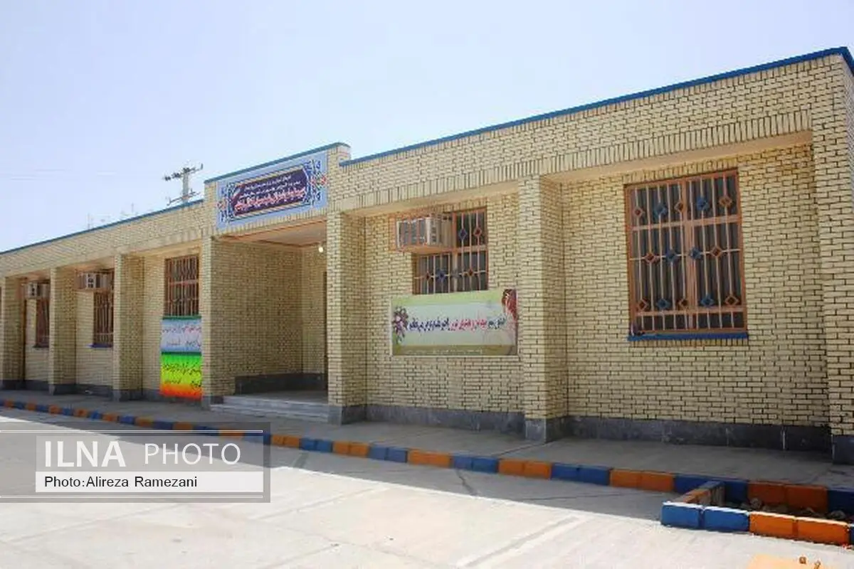 دبیرستان جوانترین شهید دفاع مقدس کشور در نیکشهر به بهره‌برداری رسید