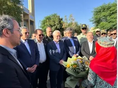 وزیر کشور وارد استان مرکزی شد