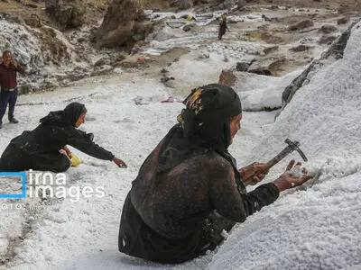 زنان معدن‌کار «قلعه رشید» و رقص نمک