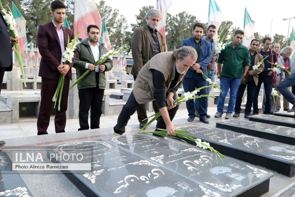 سمپوزیوم ملی مجسمهسازی کاشان فرهنگ شهادت را با زبان هنر انتقال میدهد