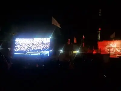 شور مردمی به محض انتشار تصاویر ورود رهبر انقلاب به حسینیه امام خمینی در باغ جنت شیراز + فیلم