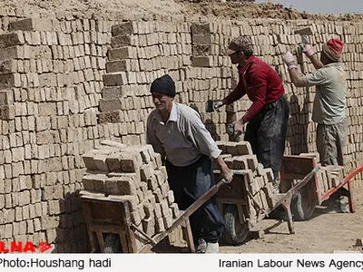«حل مشکل بیمه و رفع بیکاری» مهمترین مطالبات کارگران آجرپز 