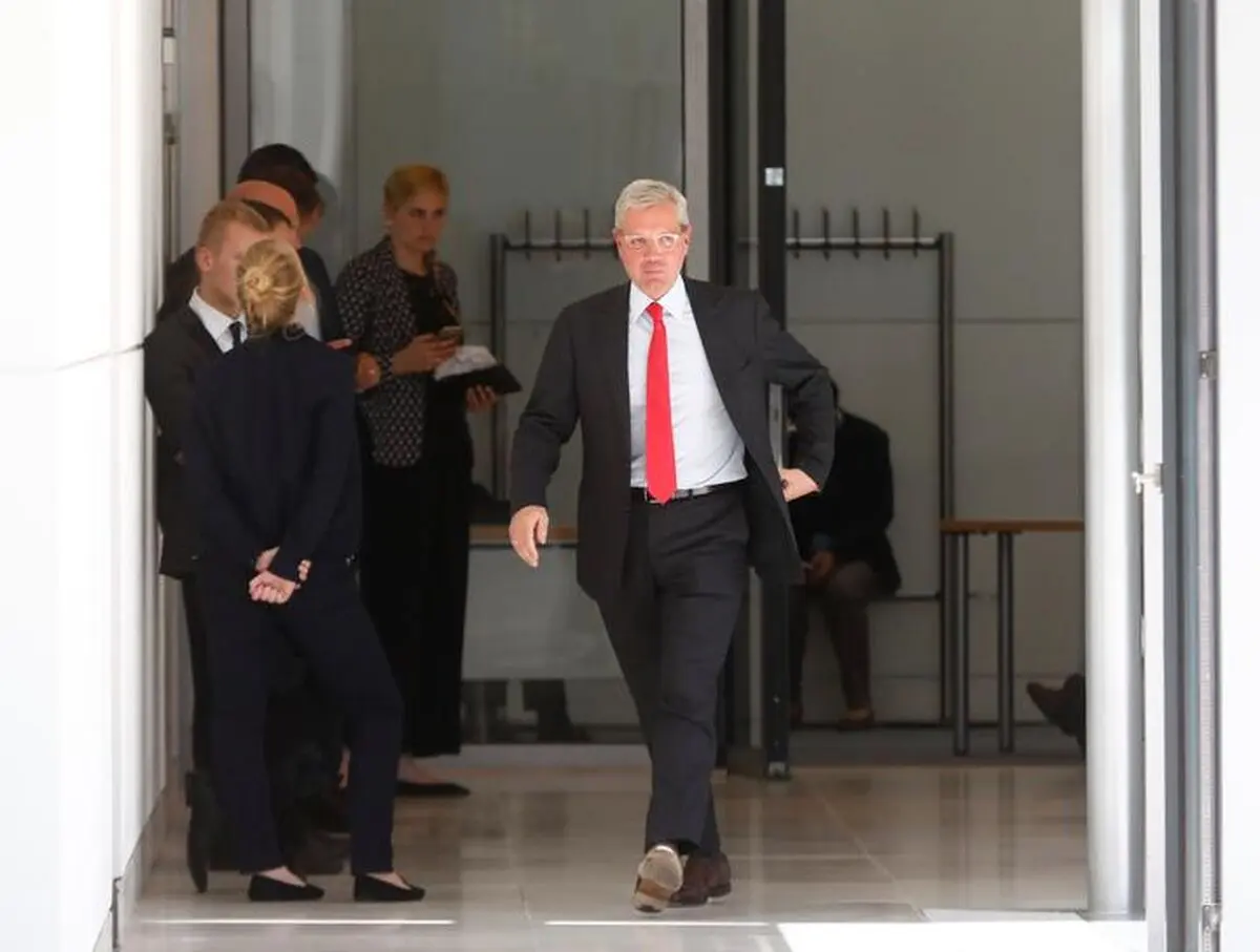 ماکرون منافع انتخاباتی خود را به اتحاد در اروپا ترجیح داده است