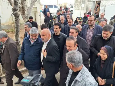 بازدید وزیر کار از مرکز توانبخشی شهرستان تاکستان 