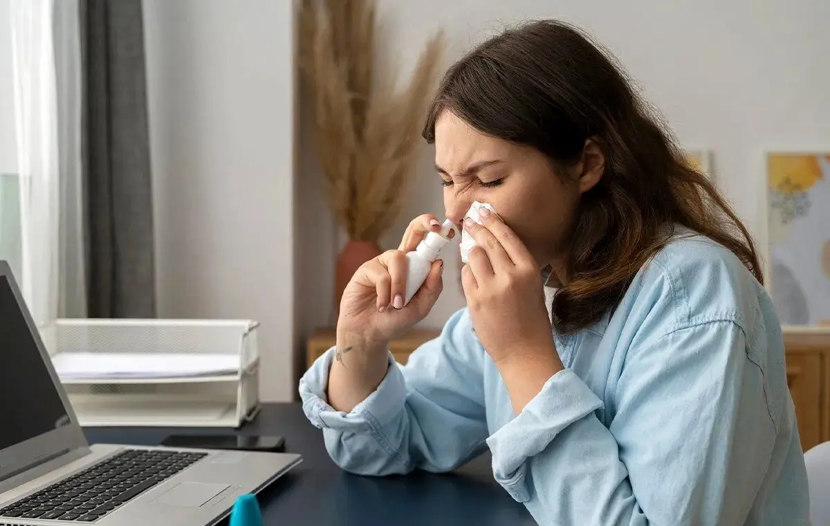 چرا هر روز صبح با بینیِ گرفته بیدار می‌شویم؟