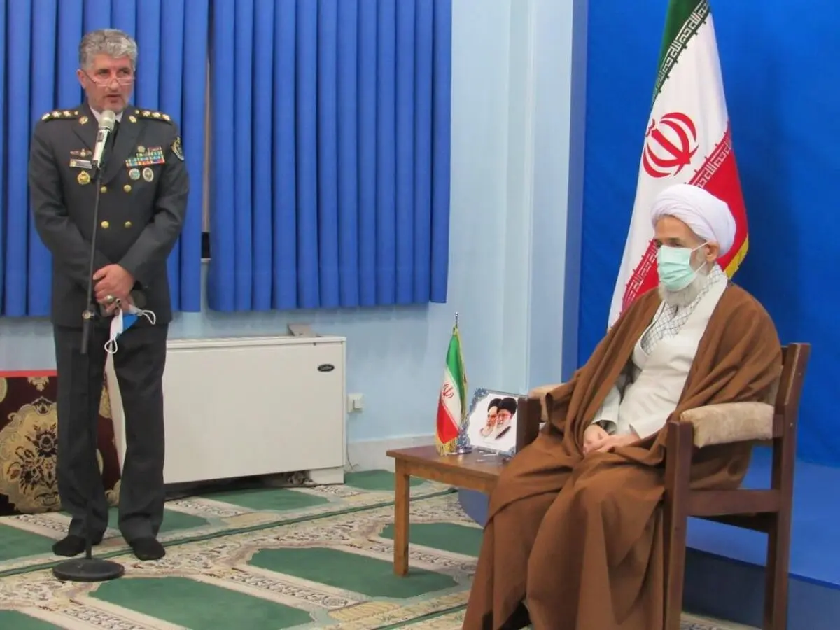 نیروهای هوایی و ارتش مدافع حریم آسمان و پشتیبان ملت است