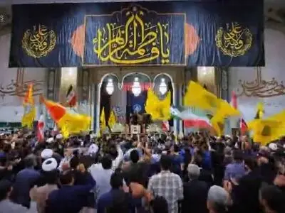 مداحی حماسی سیدرضا نریمانی در اجتماع بزرگ «لبیک یا خامنه‌ای» در حرم مطهر حضرت فاطمه معصومه(س) + فیلم