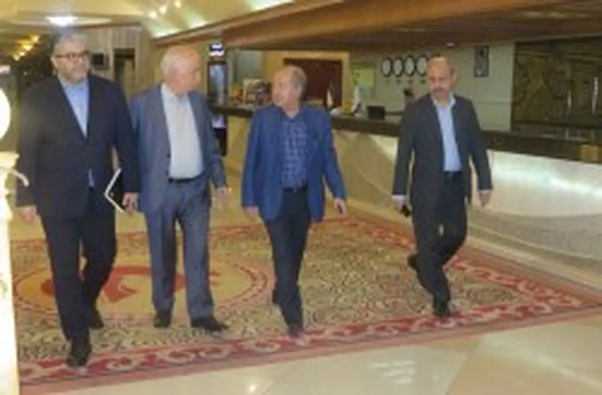 بازدید معاون گردشگری سازمان منطقه آزاد کیش از هتل‌ها و مراکز اقامتی