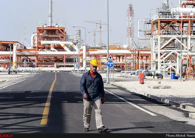 تداوم اعتصاب کارگران پالایشگاه دهم پارس جنوبی در اعتراض به شرایط شغلی