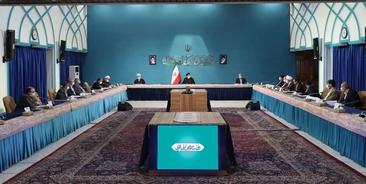 مجوز شورای‌عالی انقلاب فرهنگی برای افزایش ظرفیت پذیرش دانشجوی پزشکی و دندانپزشکی/ دستور رئیسی درباره موضوع حجاب و عفاف