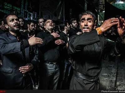 عزاداری ظهر عاشورا در بازار تهران