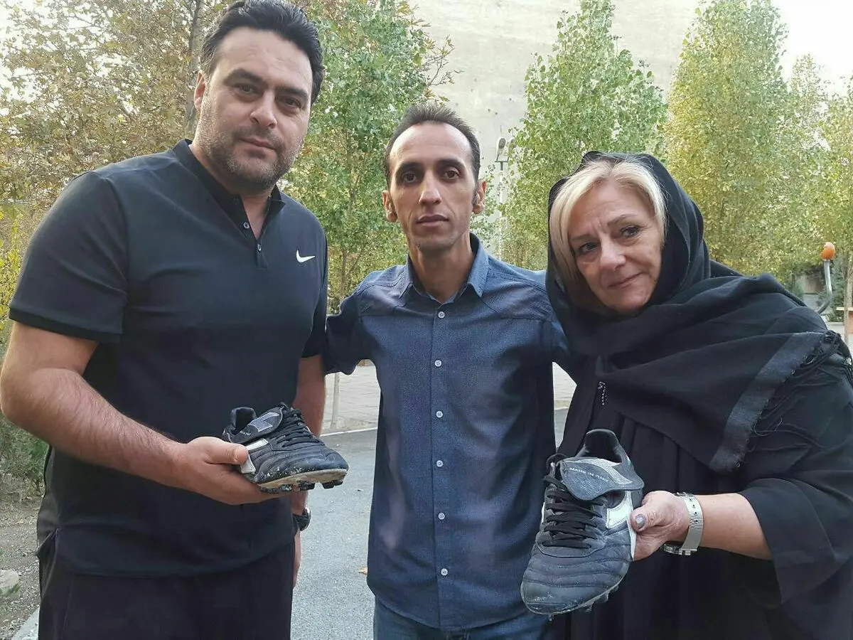 حراج استوک‌های مرحوم ناصر حجازی به سود زلزله‌زدگان؛بالاترین پیشنهاد 44 میلیون