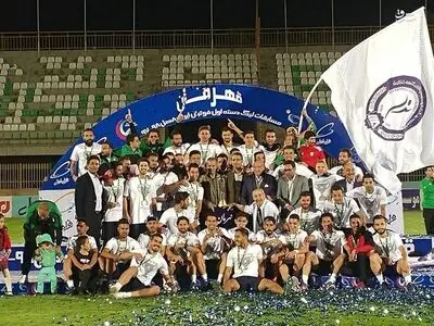 گل گهر و ربودن بیشتر عناوین (گزارش)