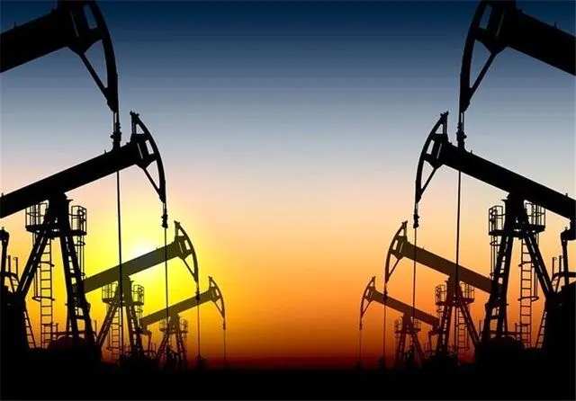 صنعت نفت در مسیر توسعه قرار دارد/به‌زودی با اشباع بازار داخلی نیاز به بازار جهانی برای فروش ایجاد می‌شود
