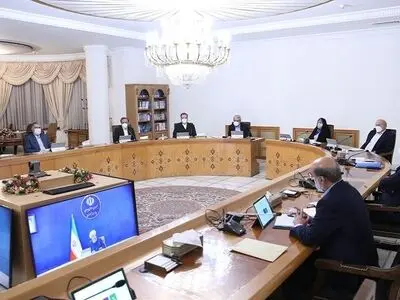 منح إقامة 5 أعوام للمستثمرین الأجانب فی البورصة الإیرانیة