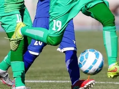 مهینی: همه هدف ما صعود از گروهمان است/بازیکنان ما به این شرایط جوی عادت ندارند