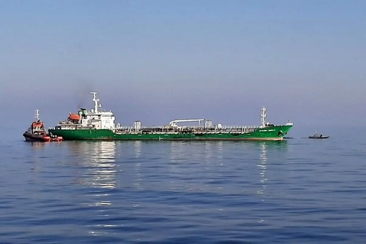 IRGC seizes smuggling oil tanker in Persian Gulf