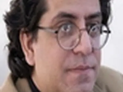 محمد اطبایی در بیمارستانی در فرانسه بستری شد