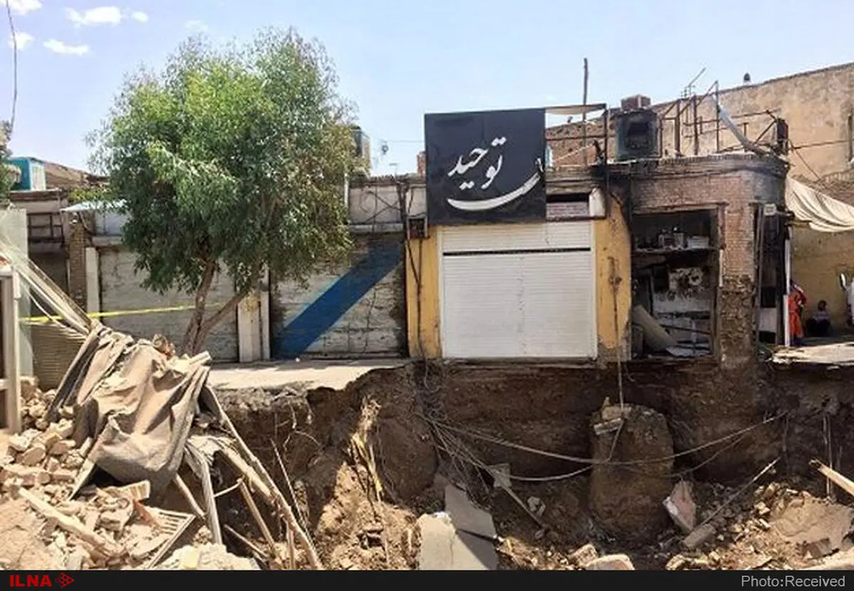 نشت گاز علت انفجار در میدان مطهری قم/تعدادی از کارگران دچار مصدومیت  شدند
