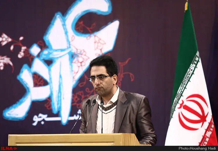 دانشجویان شعار دادند، صدای روحانی گرفت/ پای حصر به روز دانشجو کشیده شد + عکس