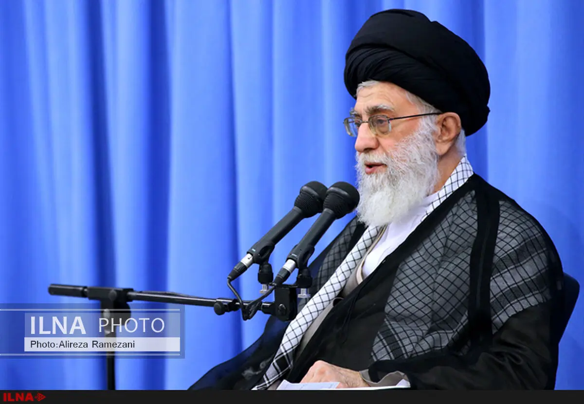 نماهنگ/ در دفاع از نخبگان کوتاه نمی‌آیم/ گلچینی از دیدار نخبگان با رهبر انقلاب